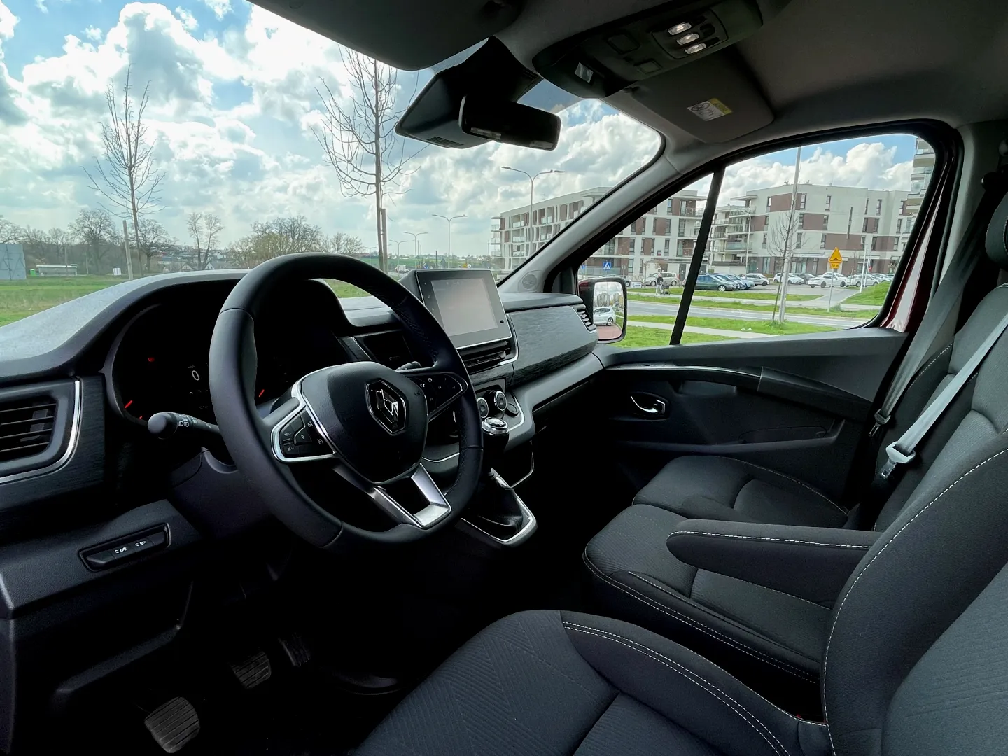 10-Renault Trafic 9 osób-Lublin-wynajem-busa-9 osób-Lublin-wynajem-busa-Lublin (7)
